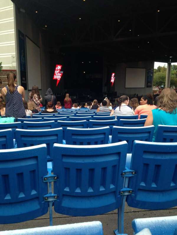 Truliant Amphitheater, section: 9, row: V, seat: 29