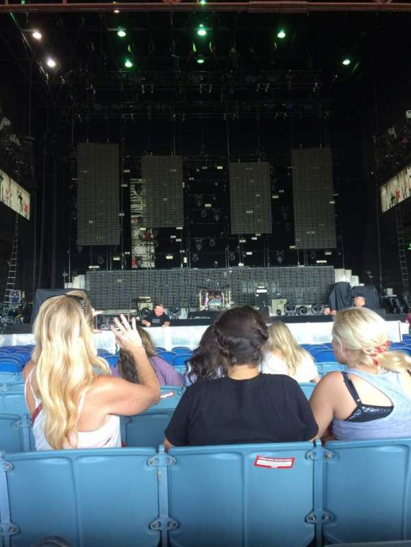 Dos Equis Pavilion, section: 101, row: S, seat: 24