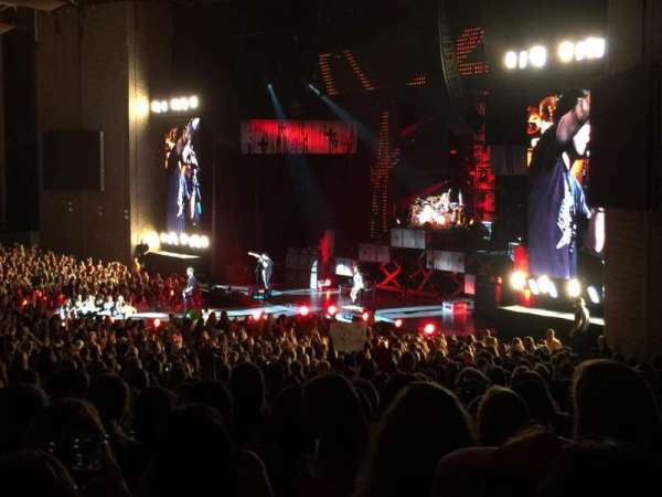 Truliant Amphitheater, section: 4, row: P, seat: 28