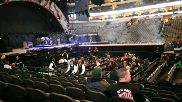 American Airlines Center, section: 119, row: H, seat: 9