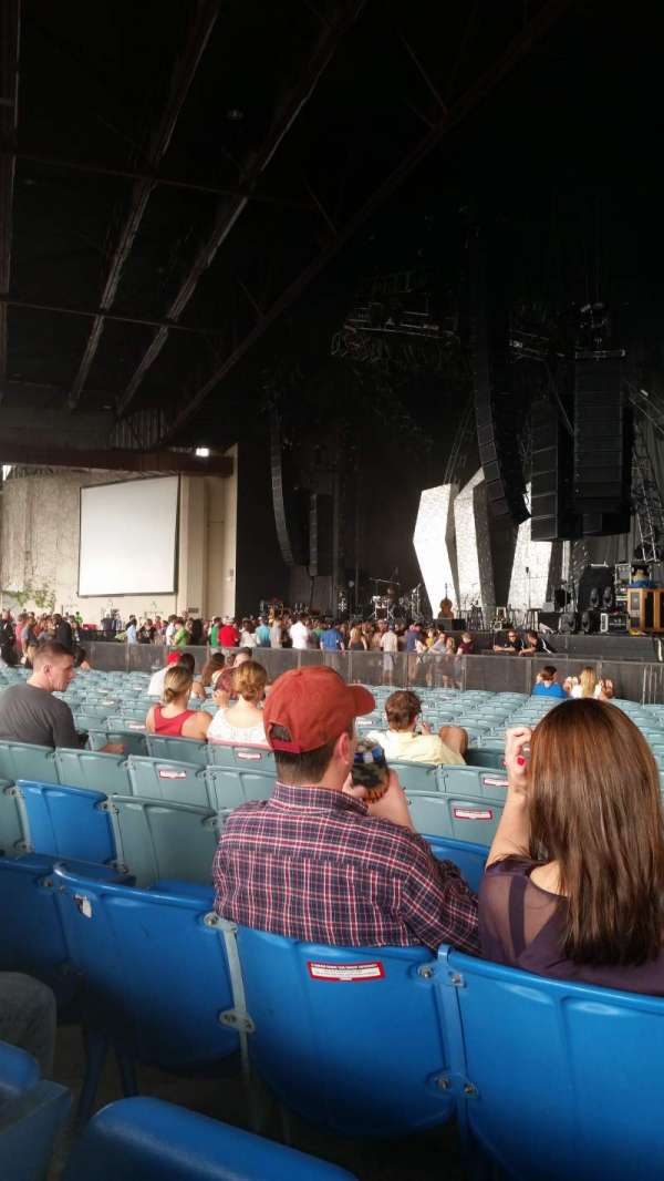 Dos Equis Pavilion, section: 100, row: Y, seat: 3and4