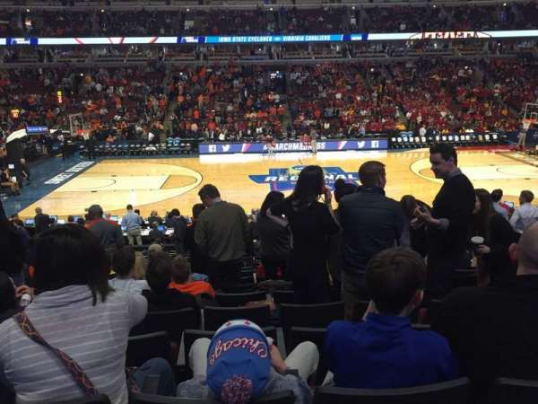 United Center, section: 112, row: 17, seat: 4