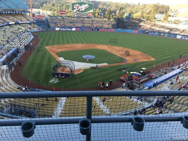 Dodger Stadium, section: 4RS, row: B, seat: 17