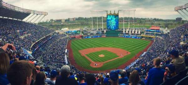 Kauffman Stadium, section: 421, row: Kk, seat: 22