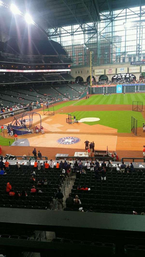 Daikin Park, section: 225, row: 1, seat: 7