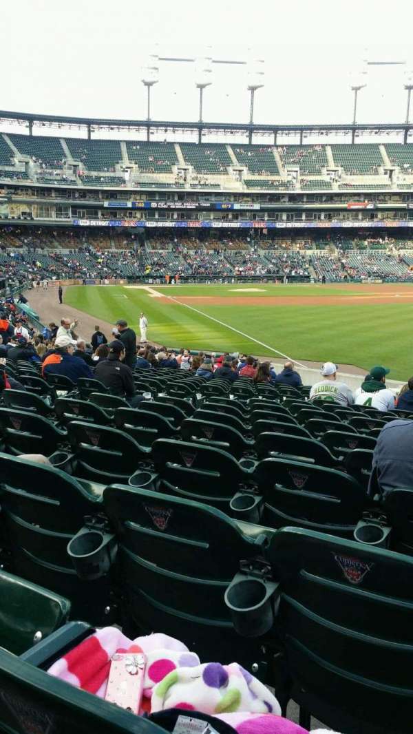 Comerica Park, section: 112, row: 28, seat: 15