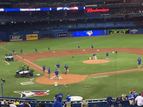 rogers centre, section: 121L, row: 7, seat: 107-110