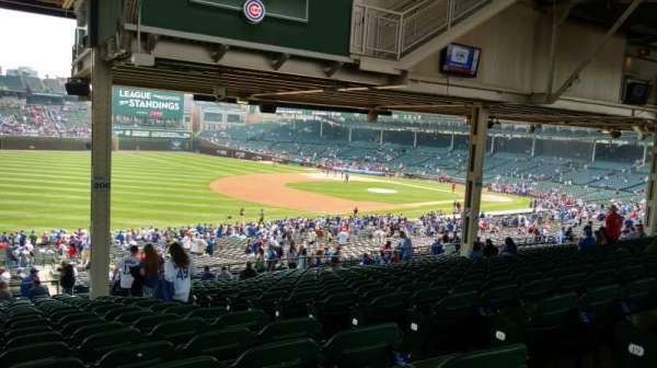 Wrigley Field, section: 206, row: 21, seat: 9