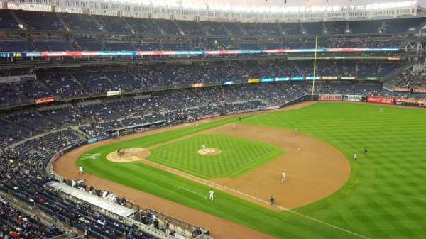 Yankee Stadium, section: 313, row: 1, seat: 21