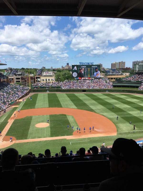 Wrigley Field, section: 423R, row: 3, seat: 9