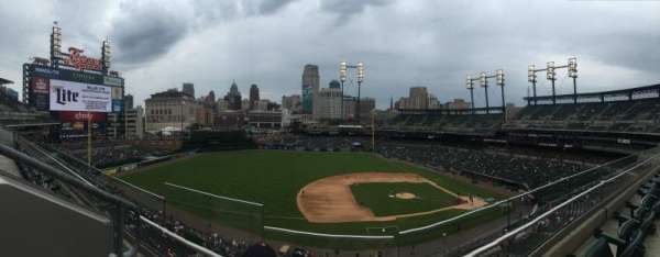 Comerica Park, section: 334, row: B, seat: 18