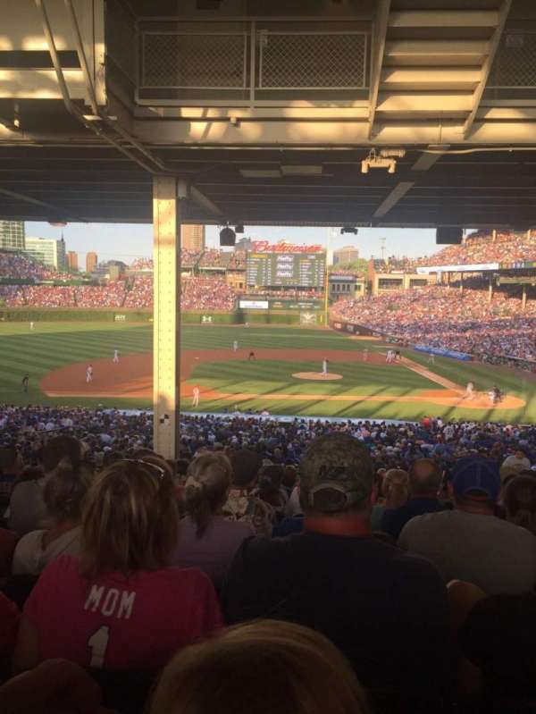 Wrigley Field, section: 212, row: 18, seat: 21