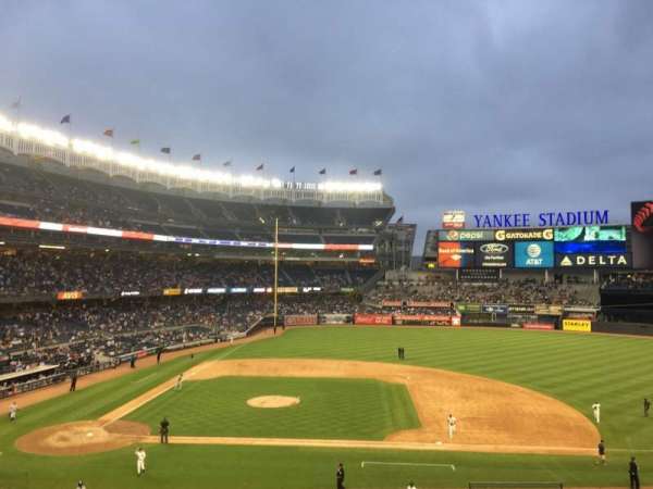 Yankee Stadium, section: 216, row: 9, seat: 7