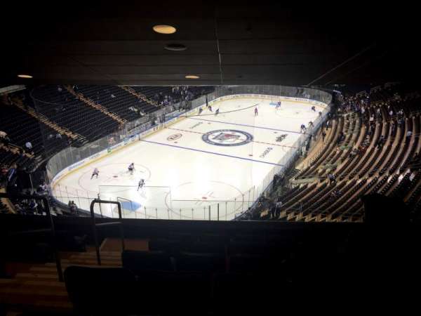 Madison Square Garden, section: 417, row: 7, seat: 4