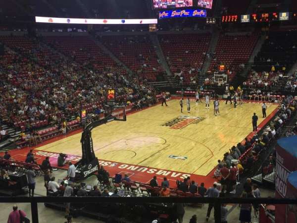 Thomas & Mack Center, section: 121, row: q, seat: 10