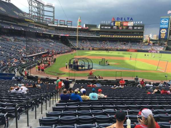 Turner Field, section: 105R, row: 28, seat: 1