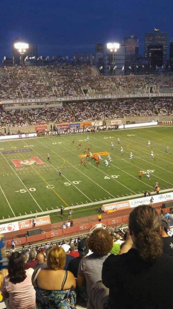 Percival Molson Memorial Stadium, section: H2, row: 15, seat: 20