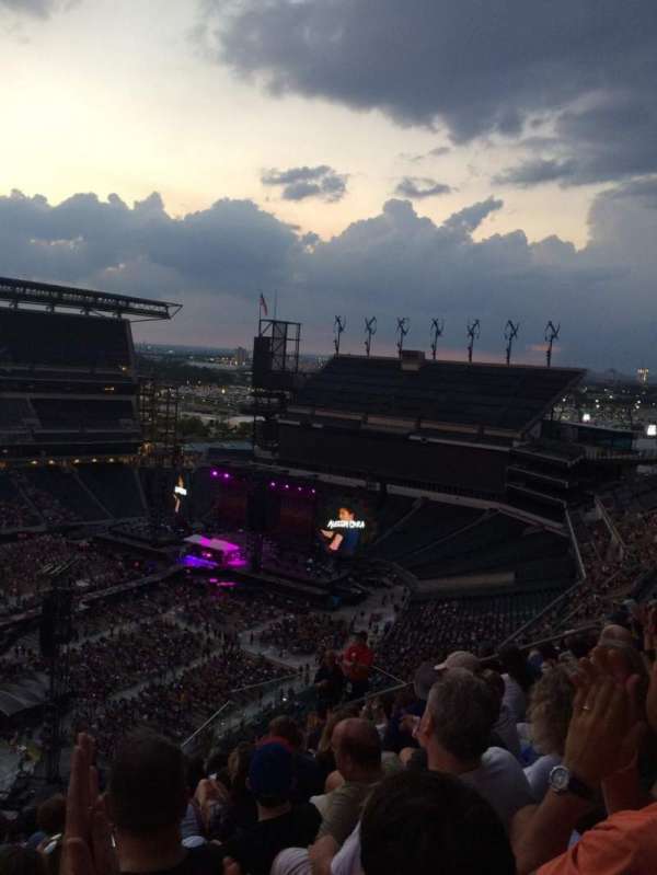 Lincoln Financial Field, section: 222, row: 16, seat: 14