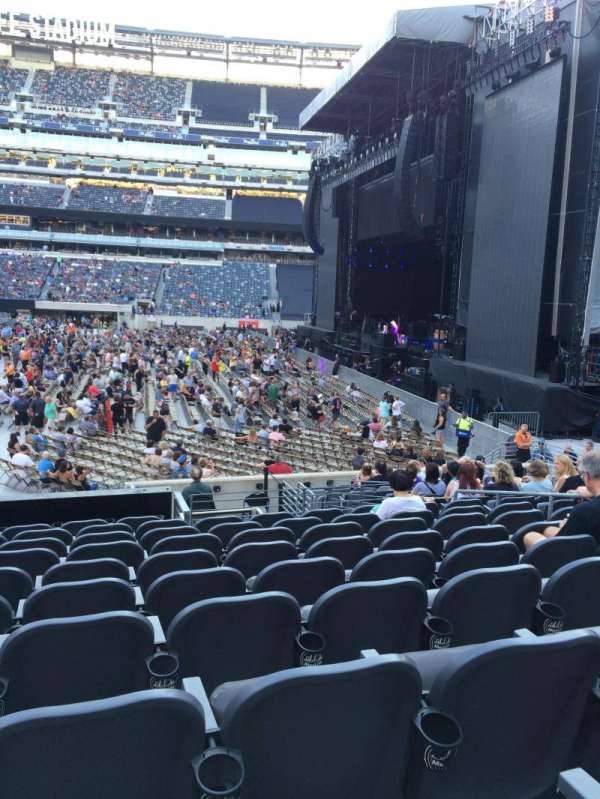 MetLife Stadium, section: 111c, row: 10, seat: 10