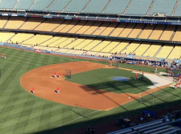 Dodger Stadium, section: 39RS, row: R, seat: 4