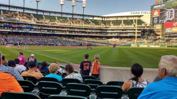 Comerica Park, section: 113, row: 9, seat: 12