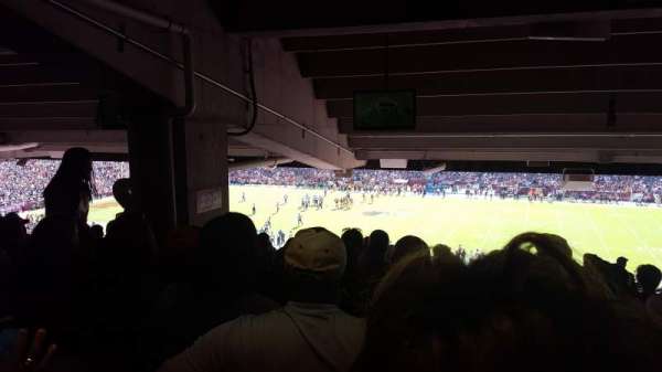 Northwest Stadium, section: 220, row: 21, seat: 4