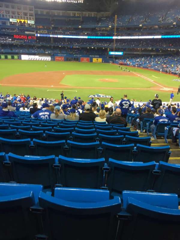 Rogers Centre, section: 126R, row: 39, seat: 3