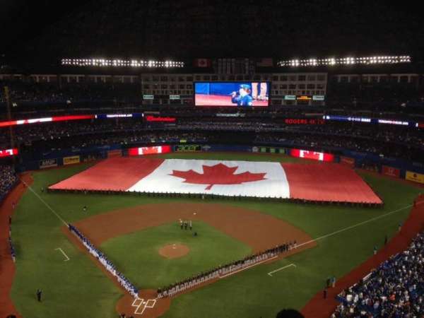 Rogers Centre, section: 522, row: 16, seat: 22