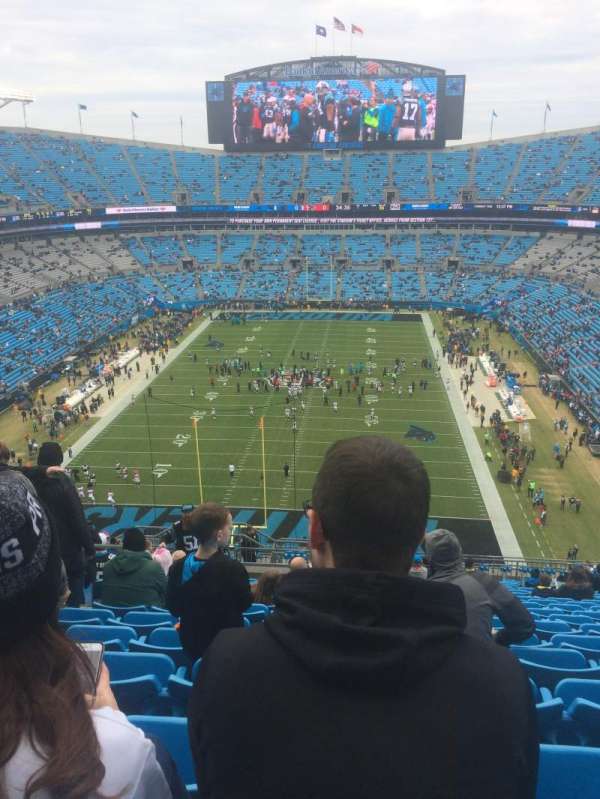 Bank of America Stadium, section: 527, row: 17, seat: 21