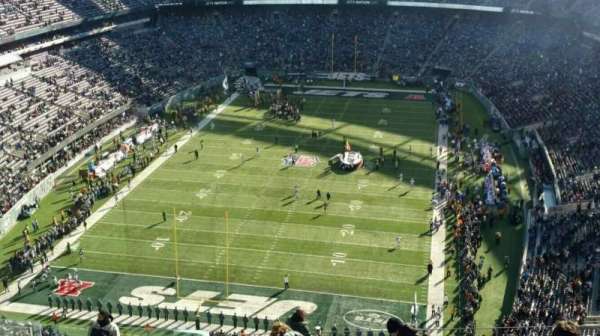 MetLife Stadium, section: 349, row: 19, seat: 22