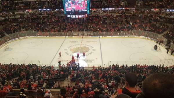 United Center, section: 334, row: 3, seat: 4