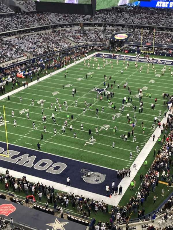 AT&T Stadium, section: 423, row: 1, seat: 6