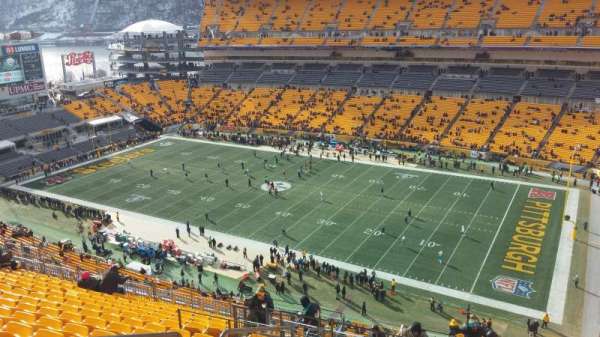 Acrisure Stadium, section: 515, row: Y, seat: 25