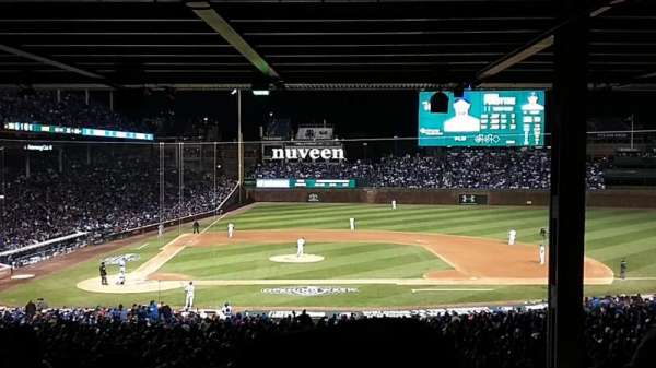 Wrigley Field, section: 222, row: 18, seat: 25