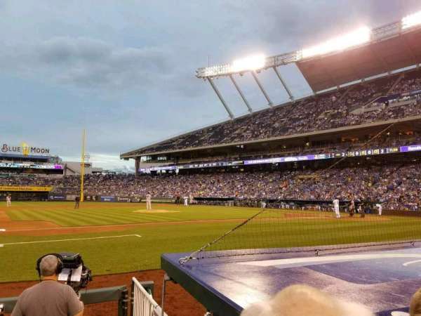 Kauffman Stadium, section: 119, row: B, seat: 7