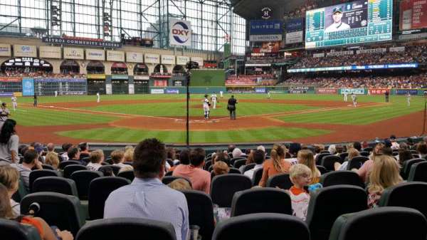 Daikin Park, section: 119, row: 12, seat: 5