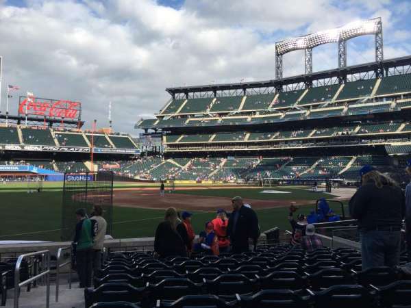Citi Field, section: 125, row: 7, seat: 17