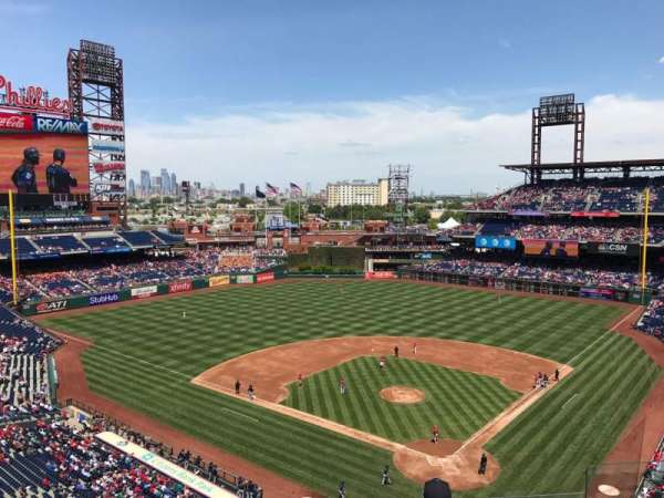 Citizens Bank Park, section: 322, row: 6, seat: 6