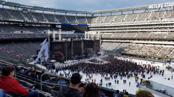 MetLife Stadium, section: 235, row: 10, seat: 17