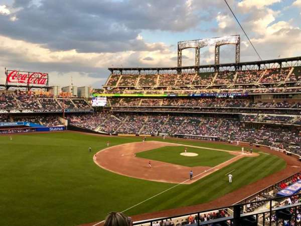 Citi Field, section: 331, row: 3, seat: 23