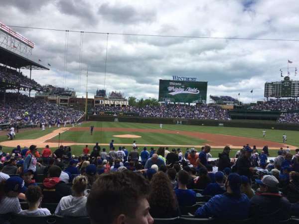 Wrigley Field, section: 122, row: 9, seat: 10