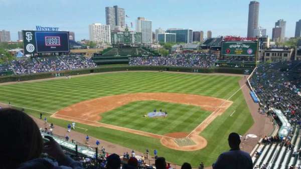 Wrigley Field, section: 315L, row: 10, seat: 6