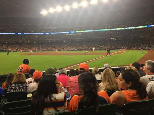 Daikin Park, section: 106, row: 7, seat: 8