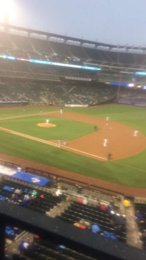 Citi Field, section: 309, row: 1, seat: 4