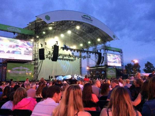 Huntington Bank Pavilion at Northerly Island, section: 206, row: M, seat: 16