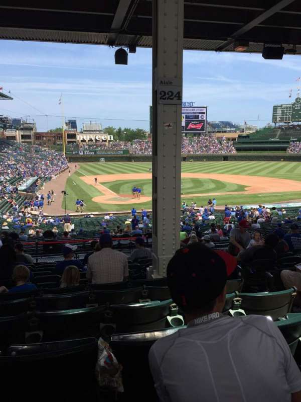 Wrigley Field, section: 220, row: 12, seat: 22