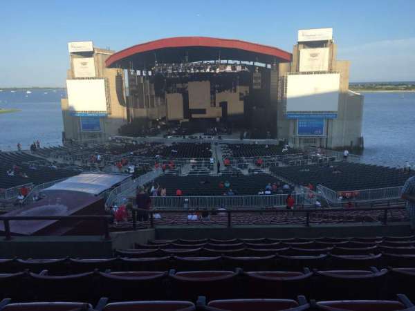 Jones Beach Theater, section: 203, row: HH, seat: 11