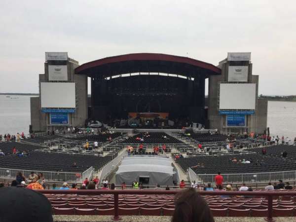 Jones Beach Theater, section: 204, row: DD, seat: 10