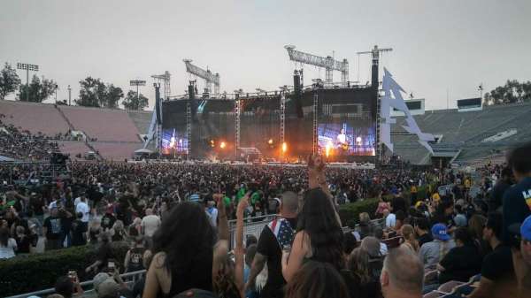 Rose Bowl, section: 17-L, row: 6, seat: 15