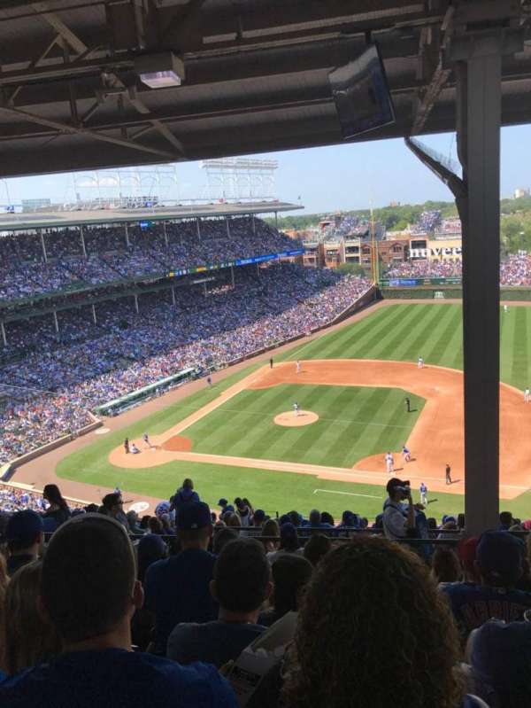 Wrigley Field, section: 425R, row: 7, seat: 11